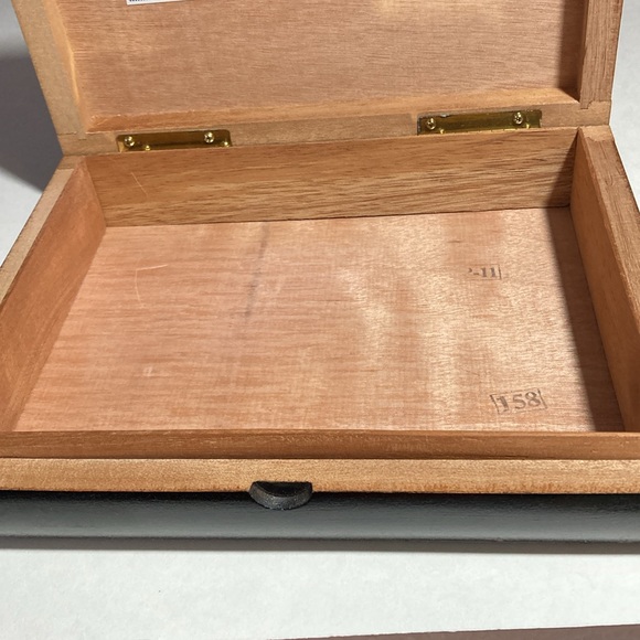 2003 VINTAGE ROCKY PATEL TORPEDO CIGAR BLACK BOX - Picture 7 of 14